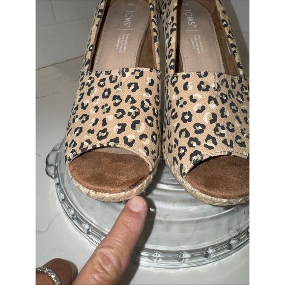 Toms Women Size 8 Michelle Cheetah Print Stacked Heel Slip On Wedge Peep Toe - Picture 3 of 14